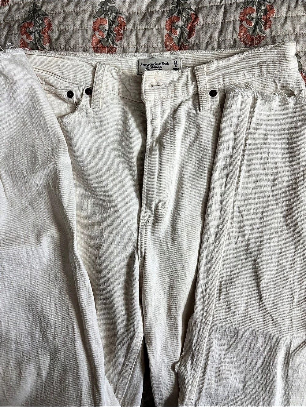 Abercrombie & Fitch The '90s Straight Ultra High Rise Jeans White Waist 28 Long
